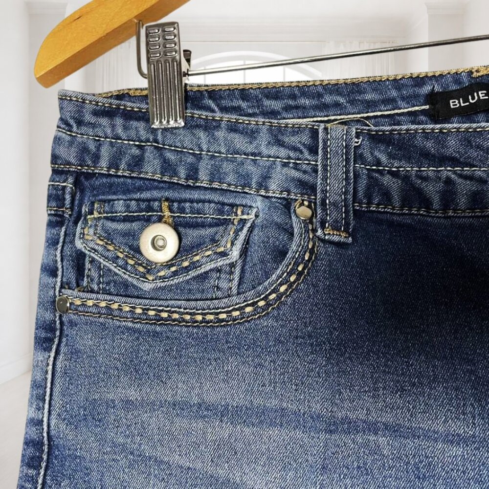 Blue Identity Bermuda Cuffed Jean Shorts Size 10P Embroidered Stretch Denim - Picture 6 of 10